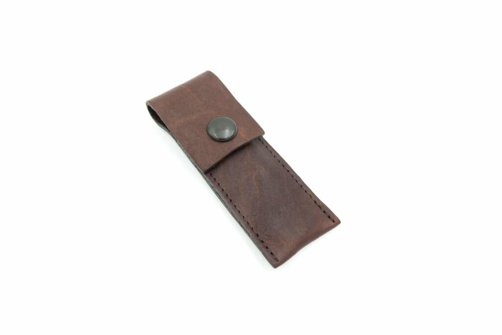 Thread Clippers - Brown leather case