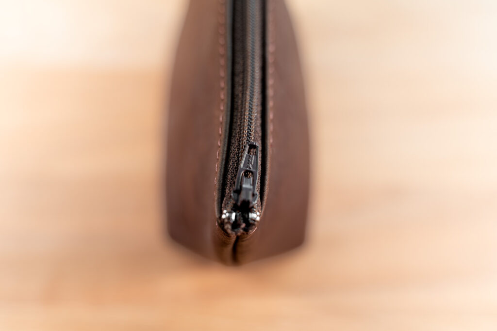 Durable Cable Zipper On The Small Leather Makeup Bag