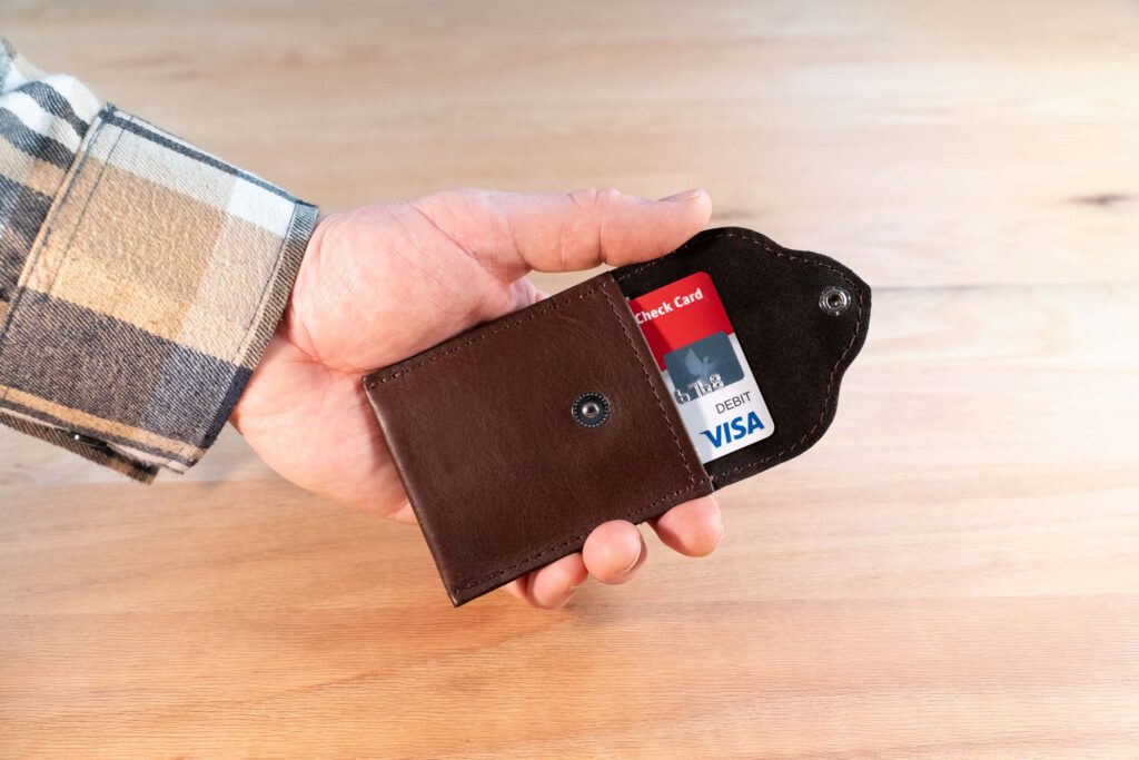 Magnetic Money Clip Wallet - Slim Size Magnetic Money Clip Wallet - Slim Size