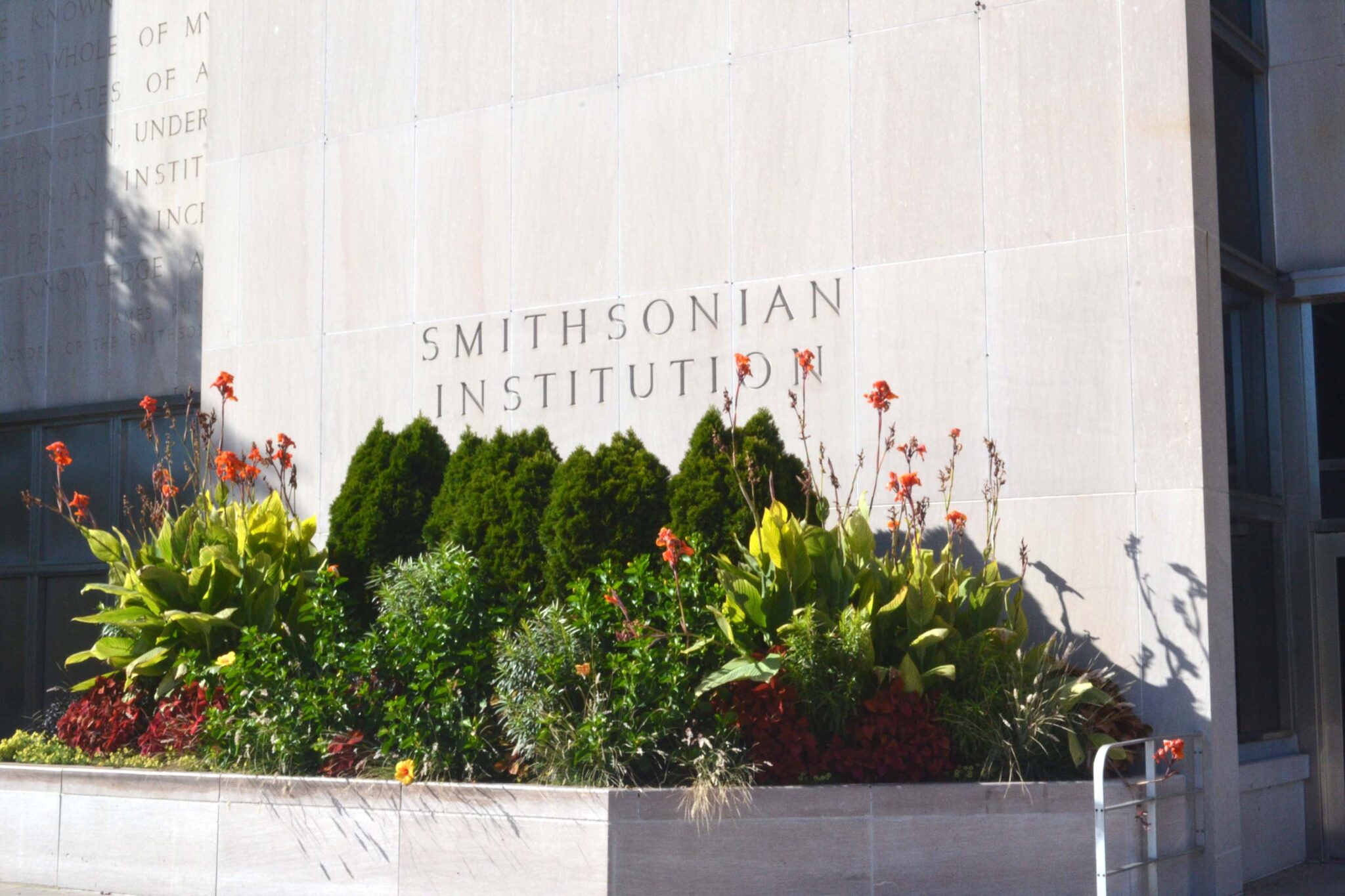 IS THE SMITHSONIAN NATIONAL MUSEUM OF AMERICAN HISTORY FREE visual data 6